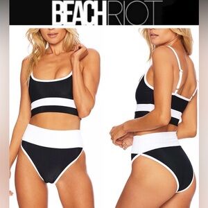 CHANEL, BEACH RIOT “EVA” TOP-BNWOT & ALO NET RACERBACK Bundle‼️